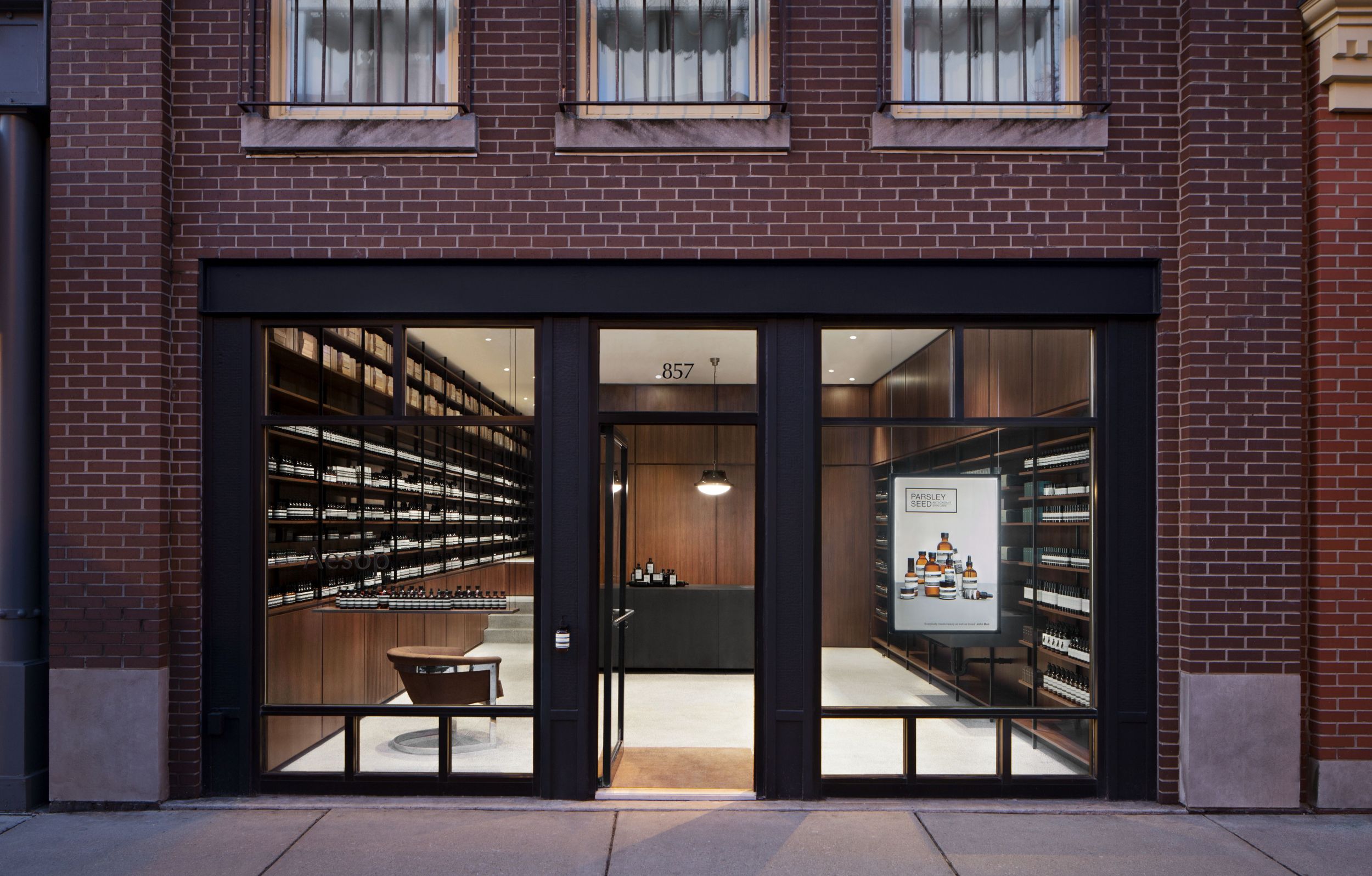Large JPEG-Aesop US Store Lincoln Park 01