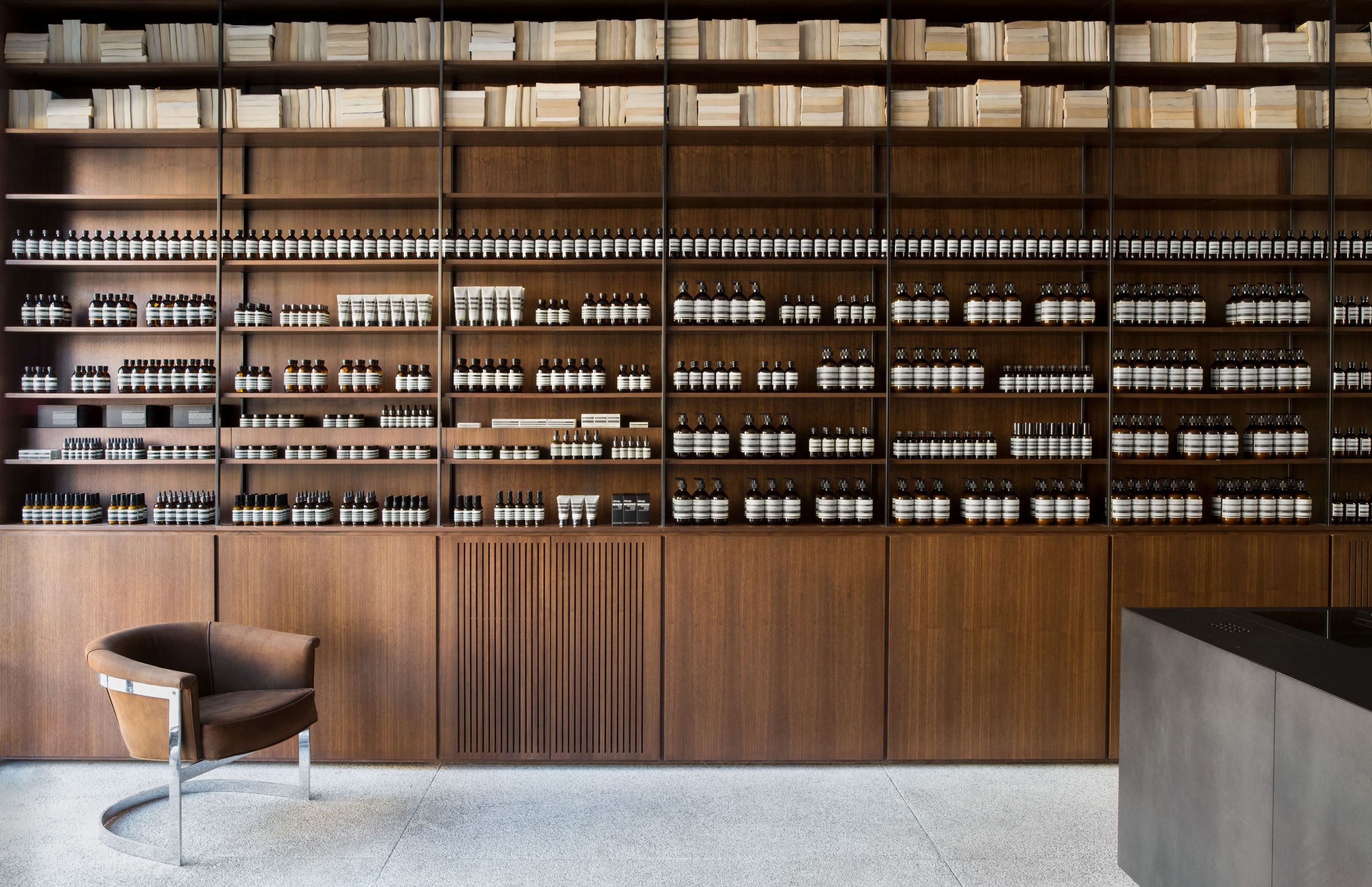 Large JPEG-Aesop US Store Lincoln Park 03